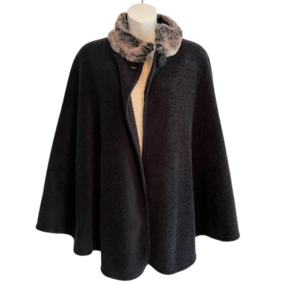 East 5th Black Poncho Shawl Gray Faux Fur Collar Fleece Lightweight One Size - Picture 2 of 7